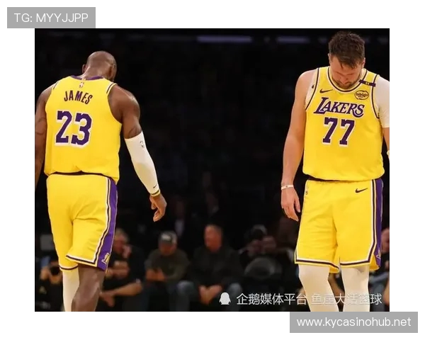 1.7亿合同？里夫斯若要这天价，湖人为了东契奇只能放人_2